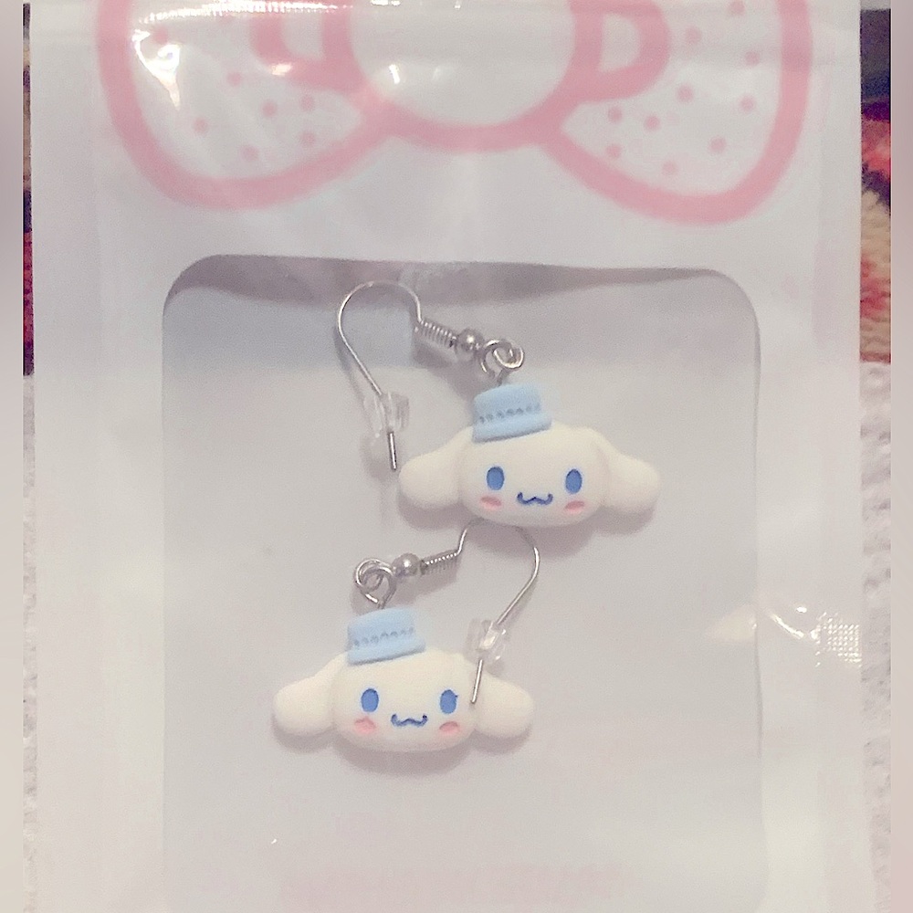 NWT Cinnamon Roll Earrings white Lt blue colors with hat NEW